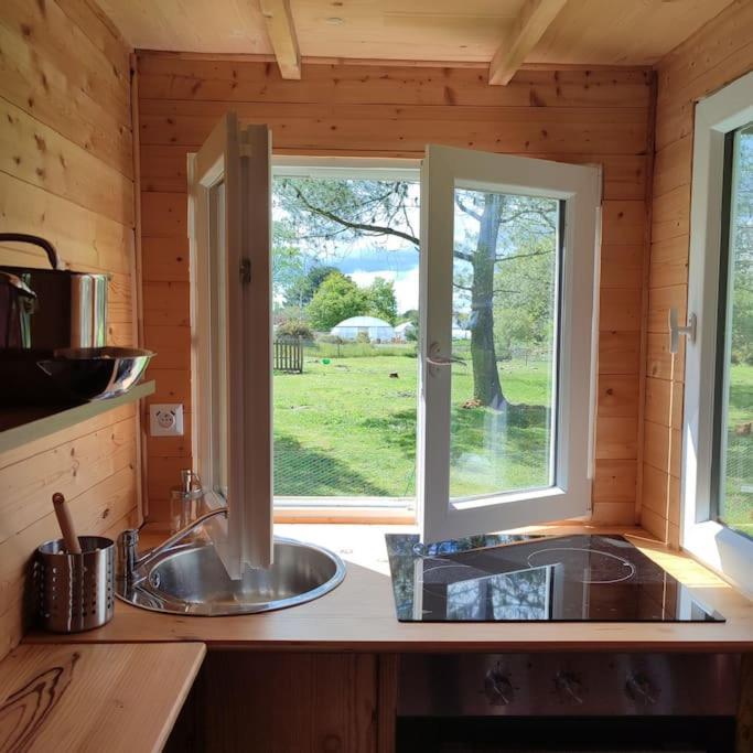 Nuit Insolite En Tiny House Questembert エクステリア 写真
